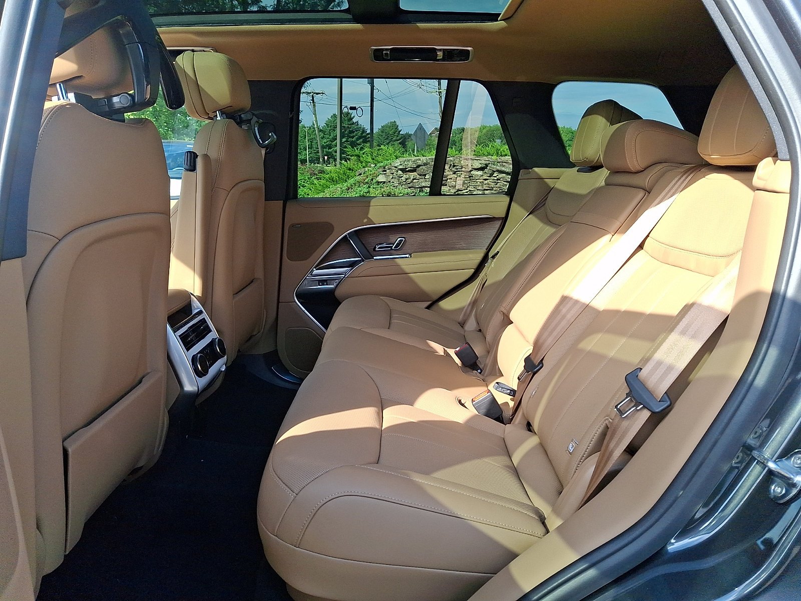 New 2026 Carpathian Grey Land Rover  image 8