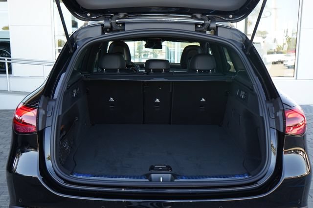 New 2026 Black Mercedes-Benz GLC 300 image 36