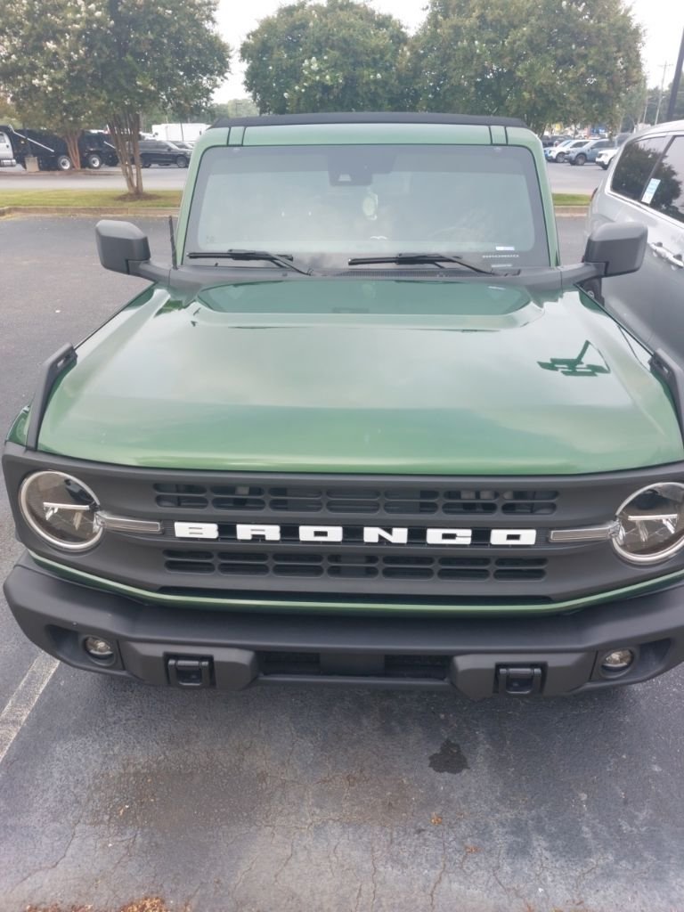 Used 2024 Green Ford Black Diamond image 2