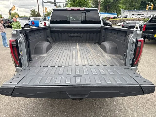 Used 2024 Sterling Metallic GMC AT4 image 12