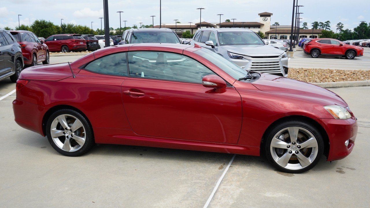 Used 2010 Red Lexus  image 4