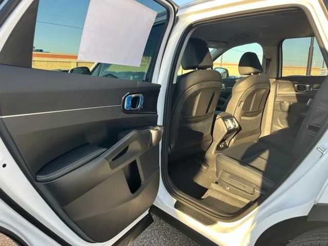 2026 Kia Sorento EX - Photo 18
