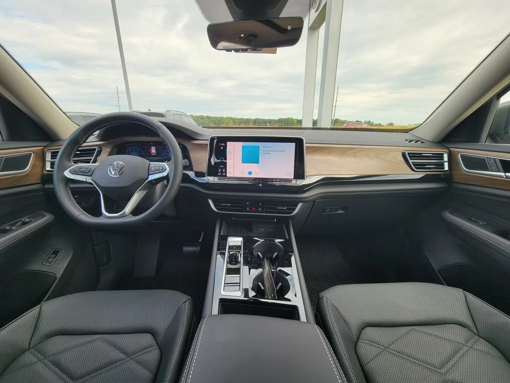 2026 Volkswagen Atlas SE w/Tech - Photo 36