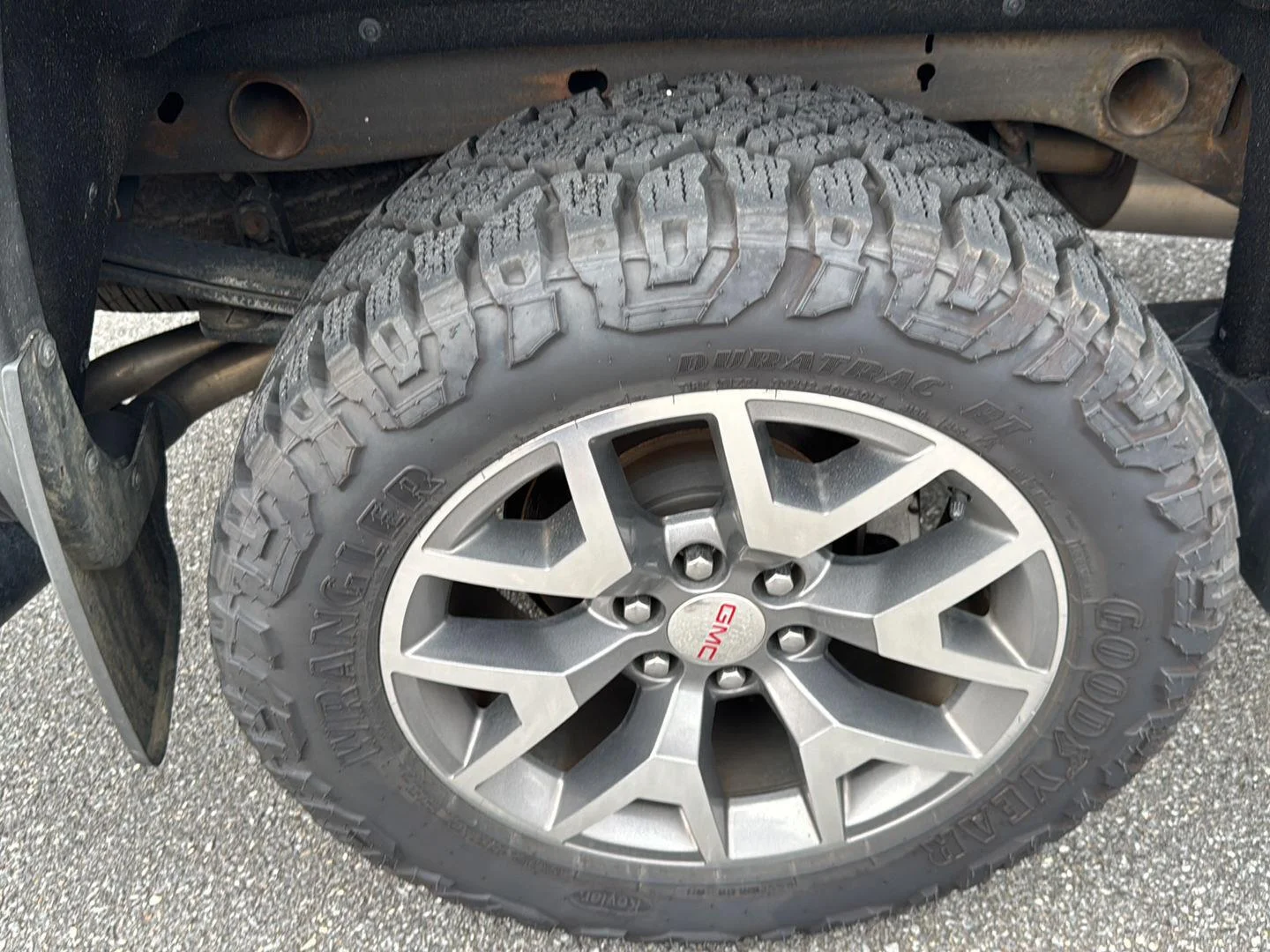 Used 2015 Onyx Black GMC SLT image 18