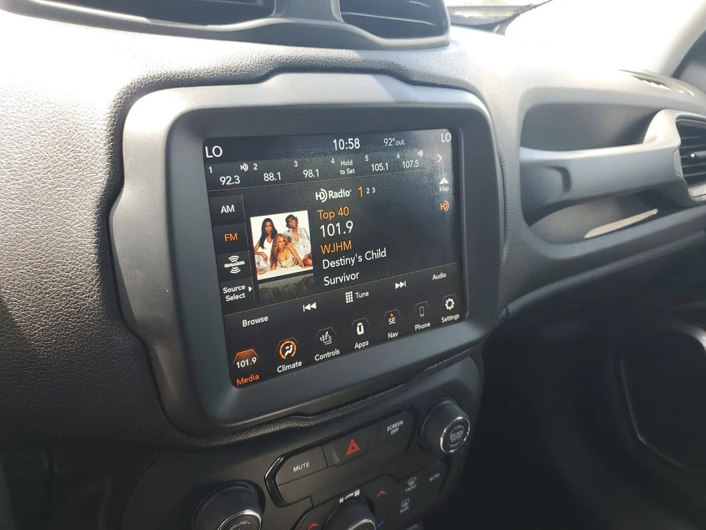 Used 2020 Black Jeep Limited image 18