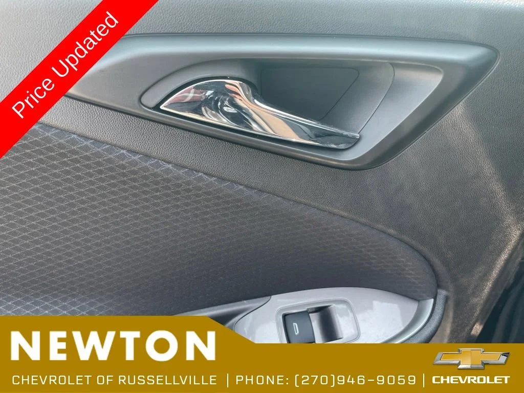 Used 2025 Mosaic Black Metallic Chevrolet RS image 34