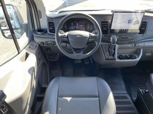 New 2026 Oxford White Ford XL image 7