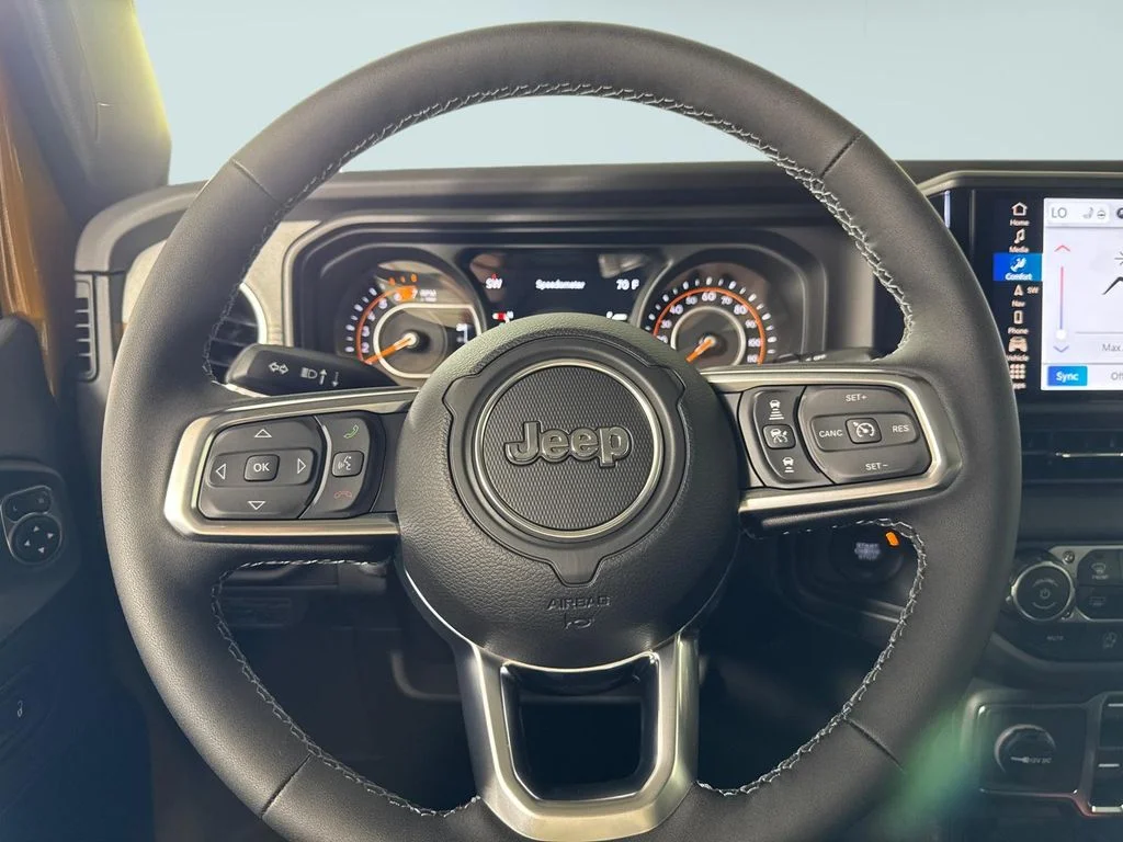 New 2026 Goldilocks Exterior Paint Jeep Sahara image 25