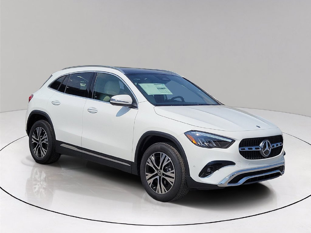 New 2026 Polar White Mercedes-Benz GLA 250 image 1