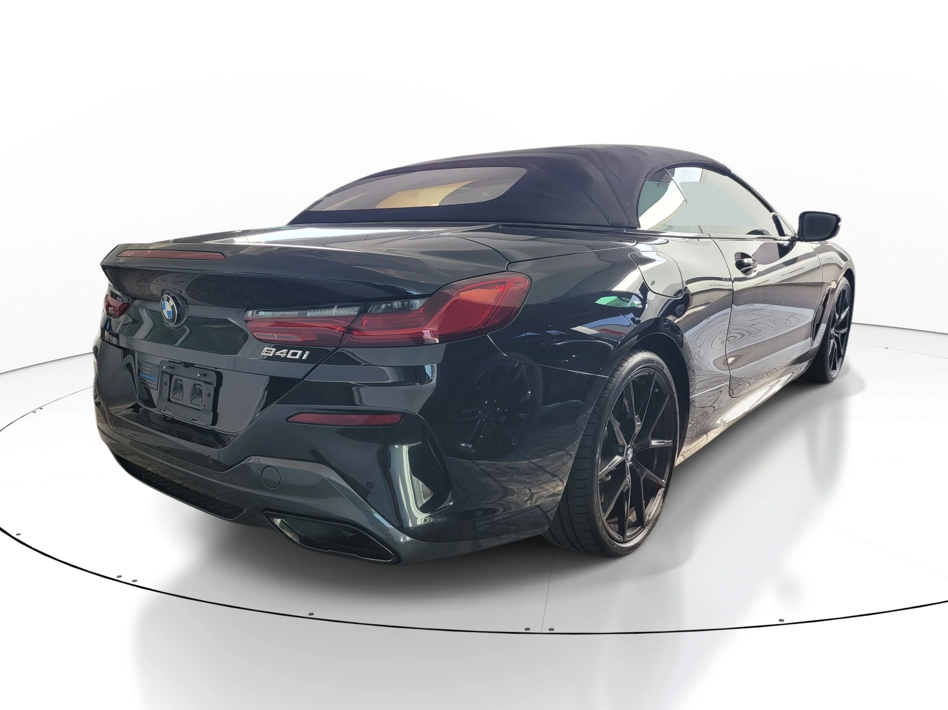 Used 2025 Black Sapphire Metallic BMW 840i image 4