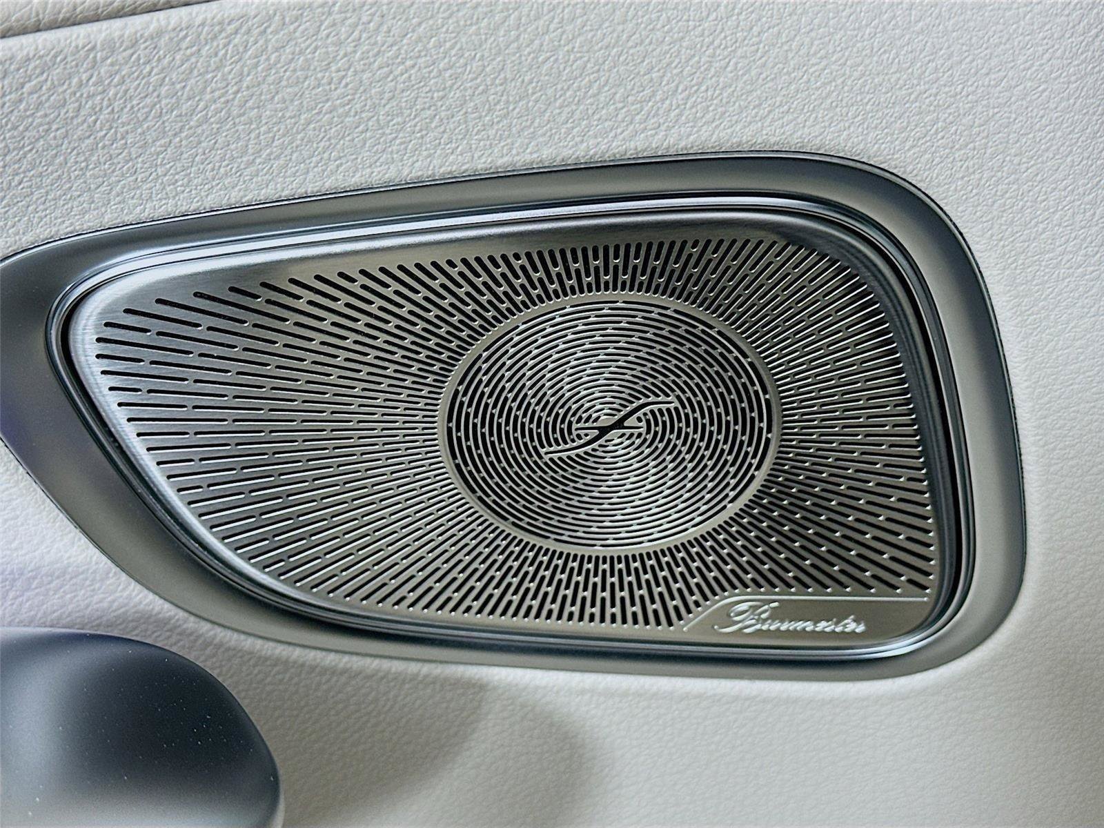 Used 2026  Mercedes-Benz GLC 300 image 23
