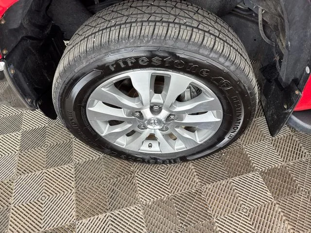 Used 2014 Red Toyota Limited image 32