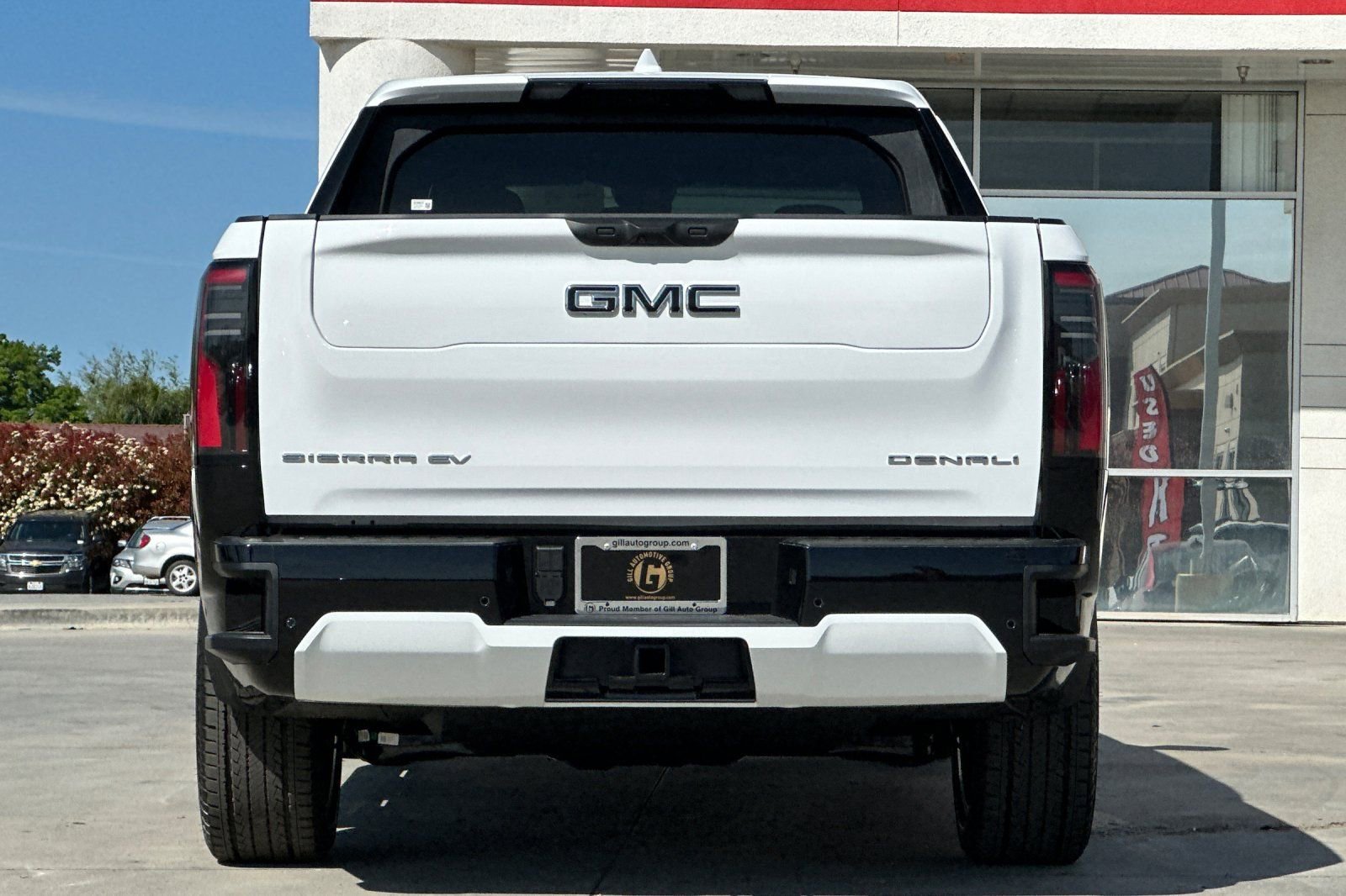 2025 GMC Sierra EV Denali - Photo 5