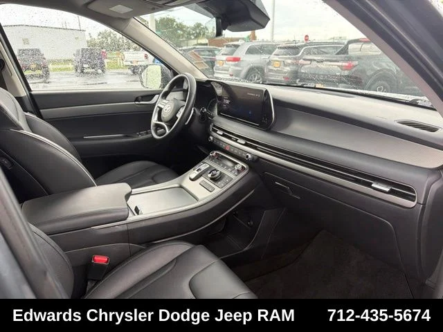 Used 2024 Gray Hyundai SEL image 34