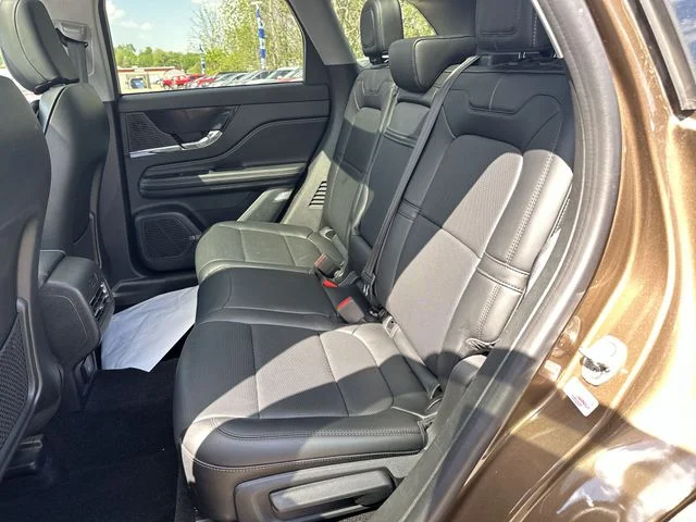 Used 2022 Brown Lincoln Reserve image 27