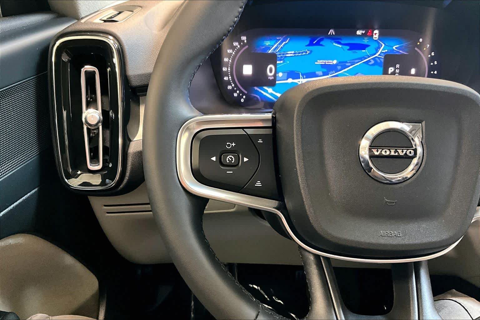 Used 2024 Onyx Black Metallic Volvo Plus Dark Theme image 23