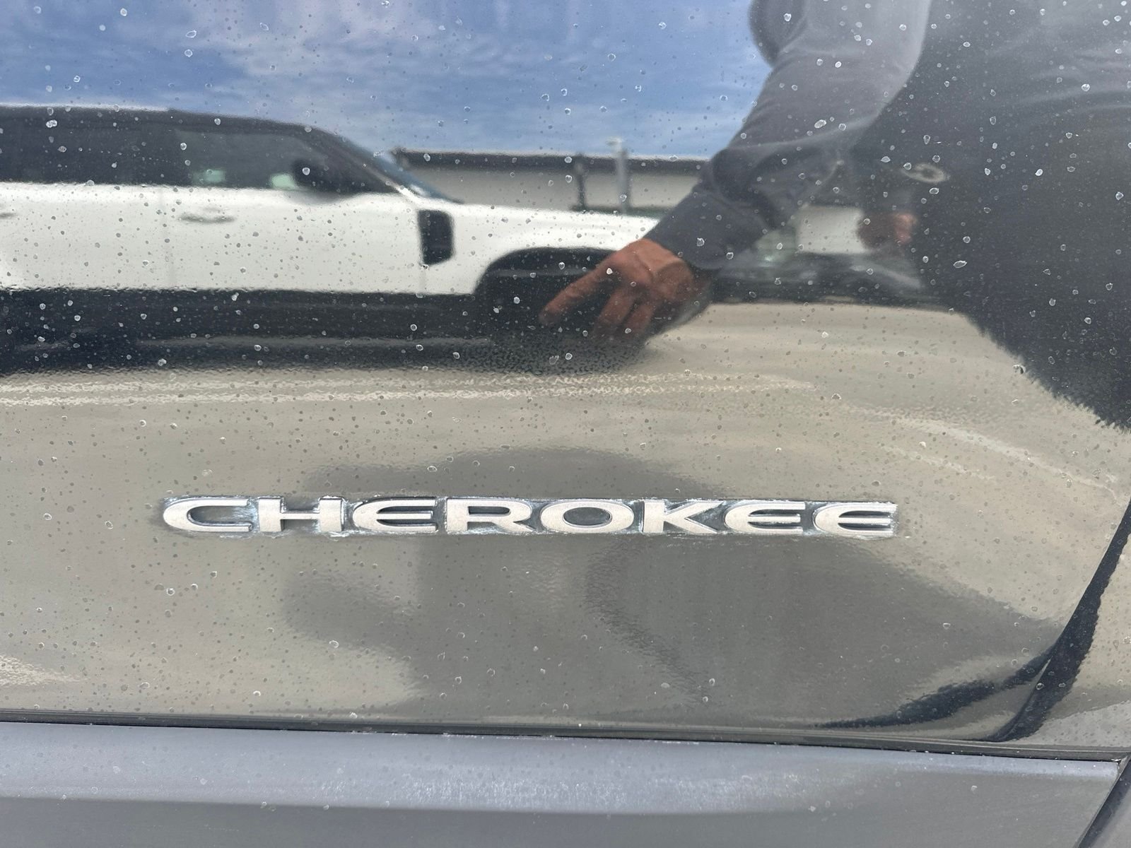 Used 2019 Diamond Black Crystal Pearlcoat Jeep Trailhawk image 8