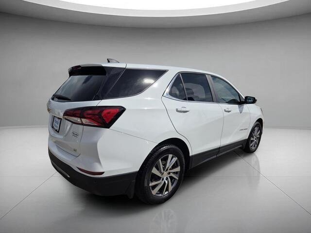 Used 2023 Summit White Chevrolet LT image 5