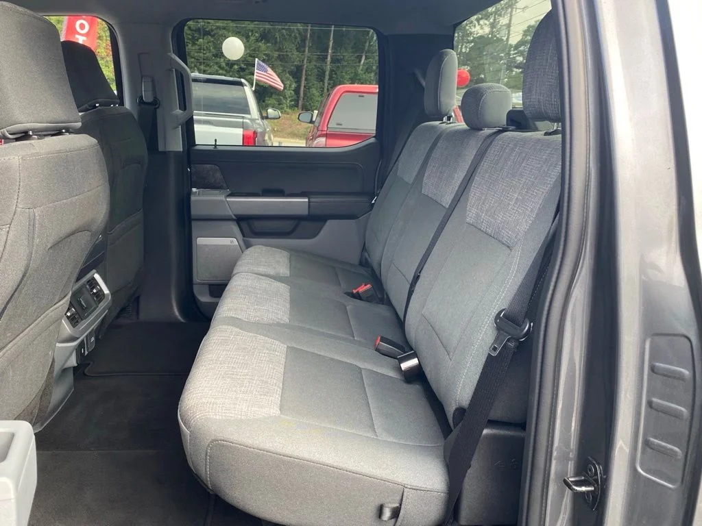 Used 2023 Gray Ford XLT image 8