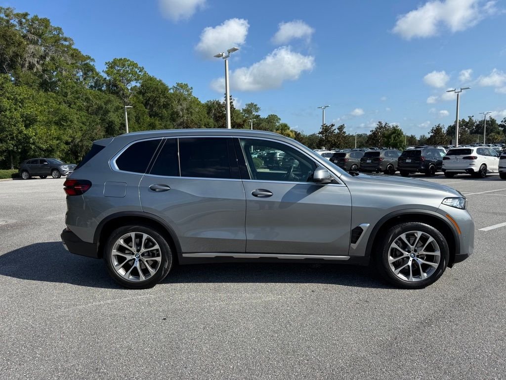 Used 2024 Skyscraper Grey Metallic BMW sDrive40i image 6