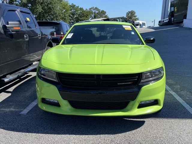 Used 2023 Sublime Clearcoat Metallic Dodge SXT image 2