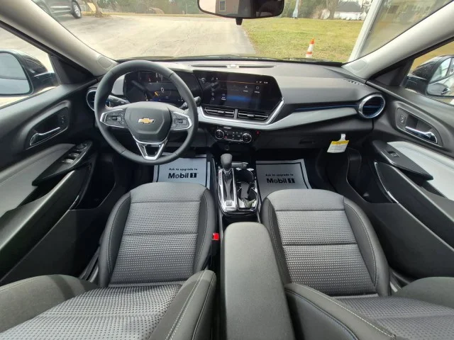 New 2026 Mosaic Black Metallic Chevrolet LT image 6