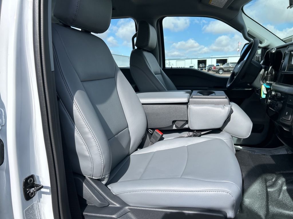 New 2026 Oxford White Ford XL image 44