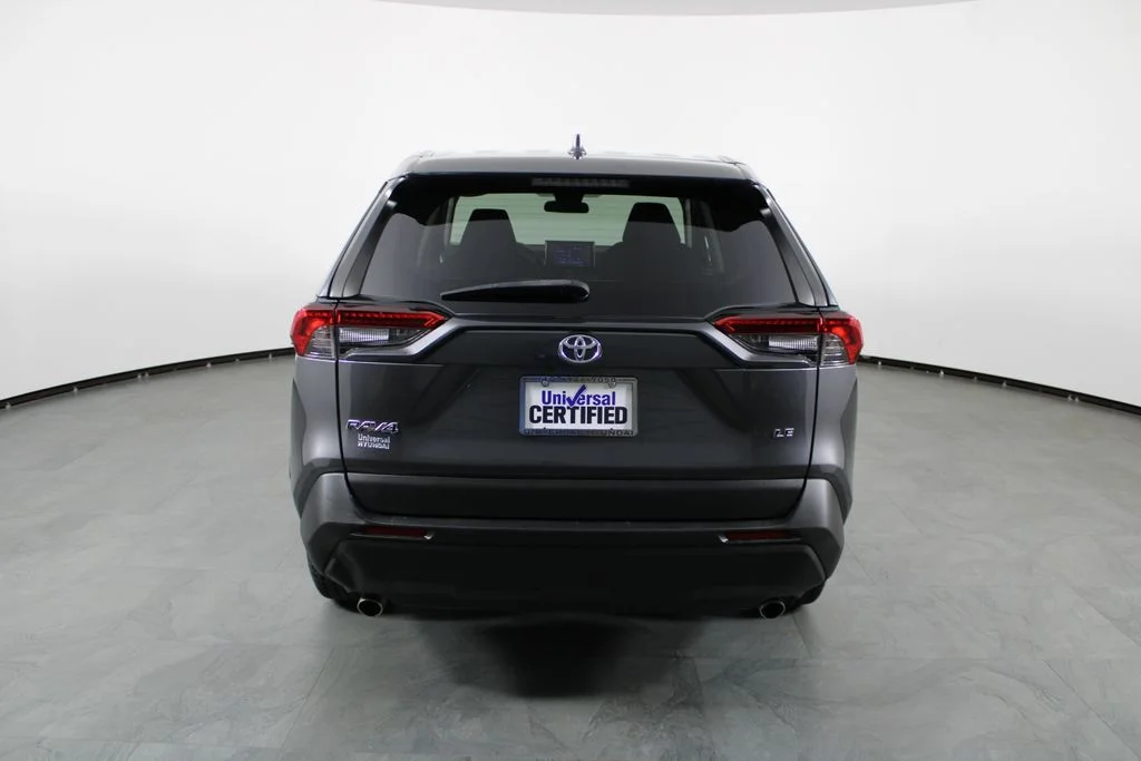 Used 2022 Gray Toyota LE image 10