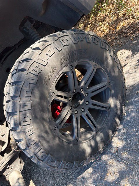Used 2006 White HUMMER Base image 8
