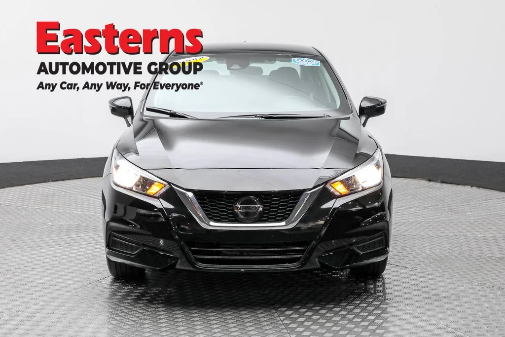 Used 2021 Black Nissan 1.6 SV image 2