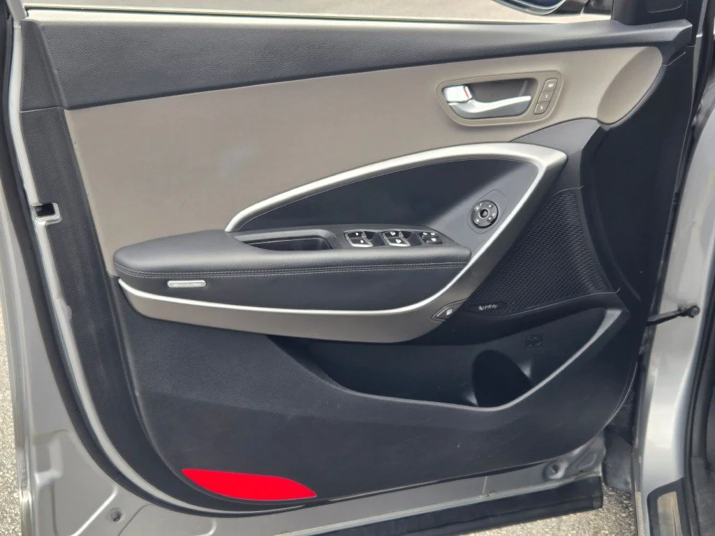 Used 2016 Gray Hyundai Limited image 20