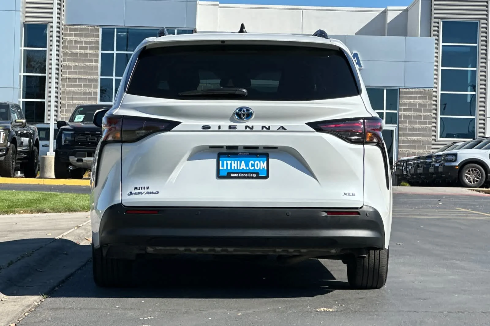 Certified Used 2025 Wind Chill Pearl Toyota XLE image 7