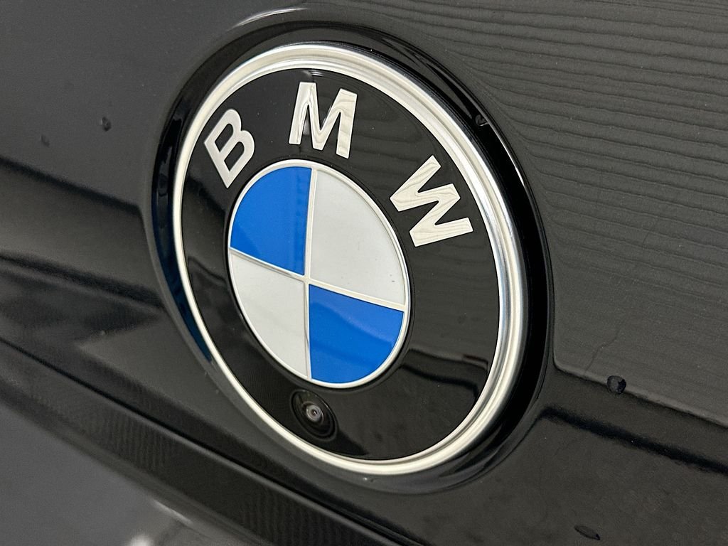 New 2026 Black Sapphire Metallic BMW 740i image 22