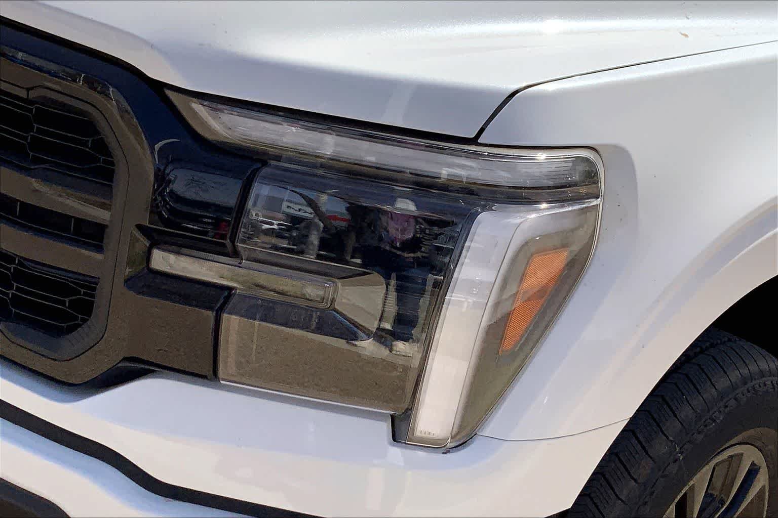 New 2026 Star White Metallic Tri-Coat Ford Lariat® image 13