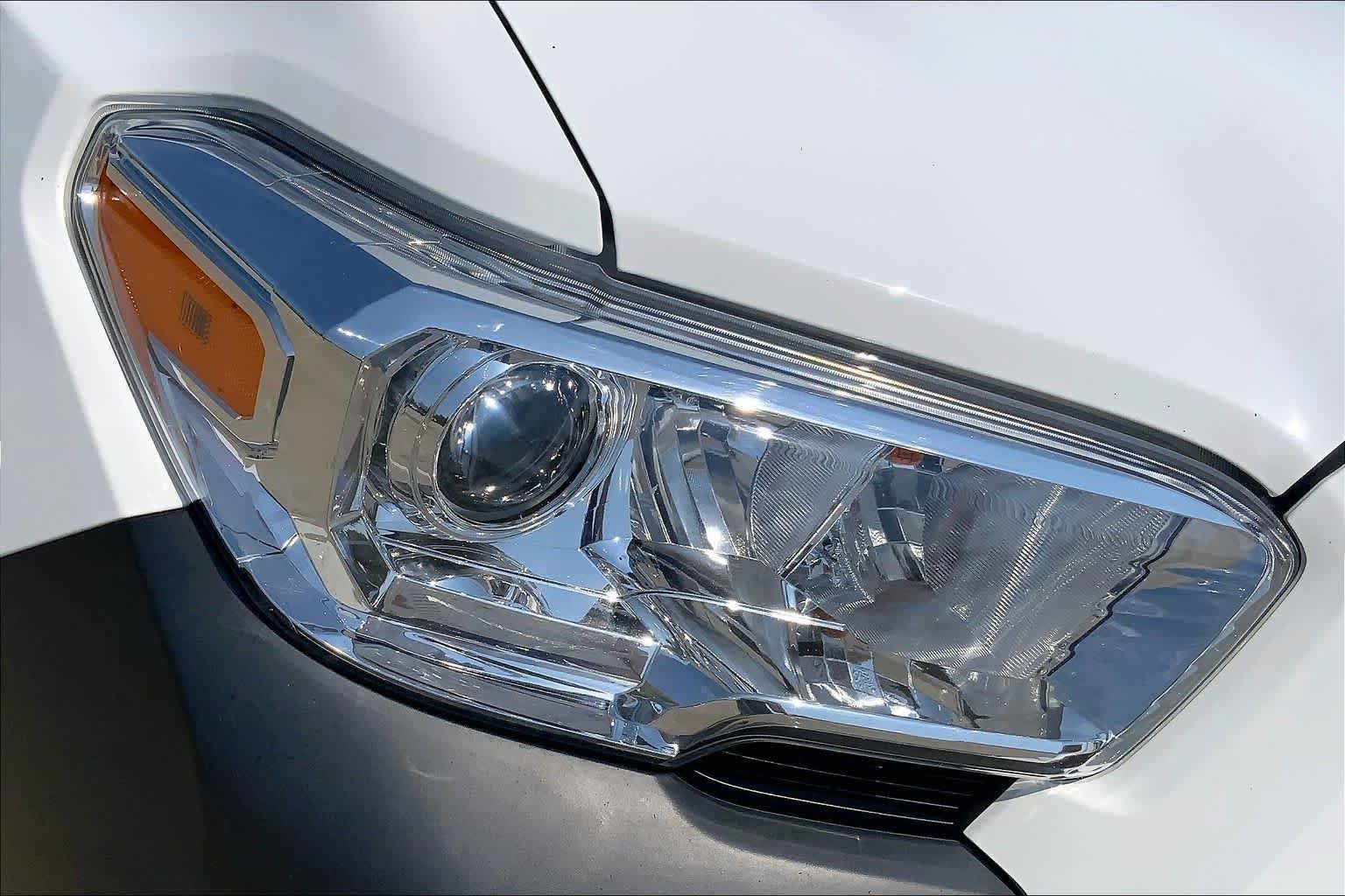 Used 2023 Ice Cap Toyota SR image 23
