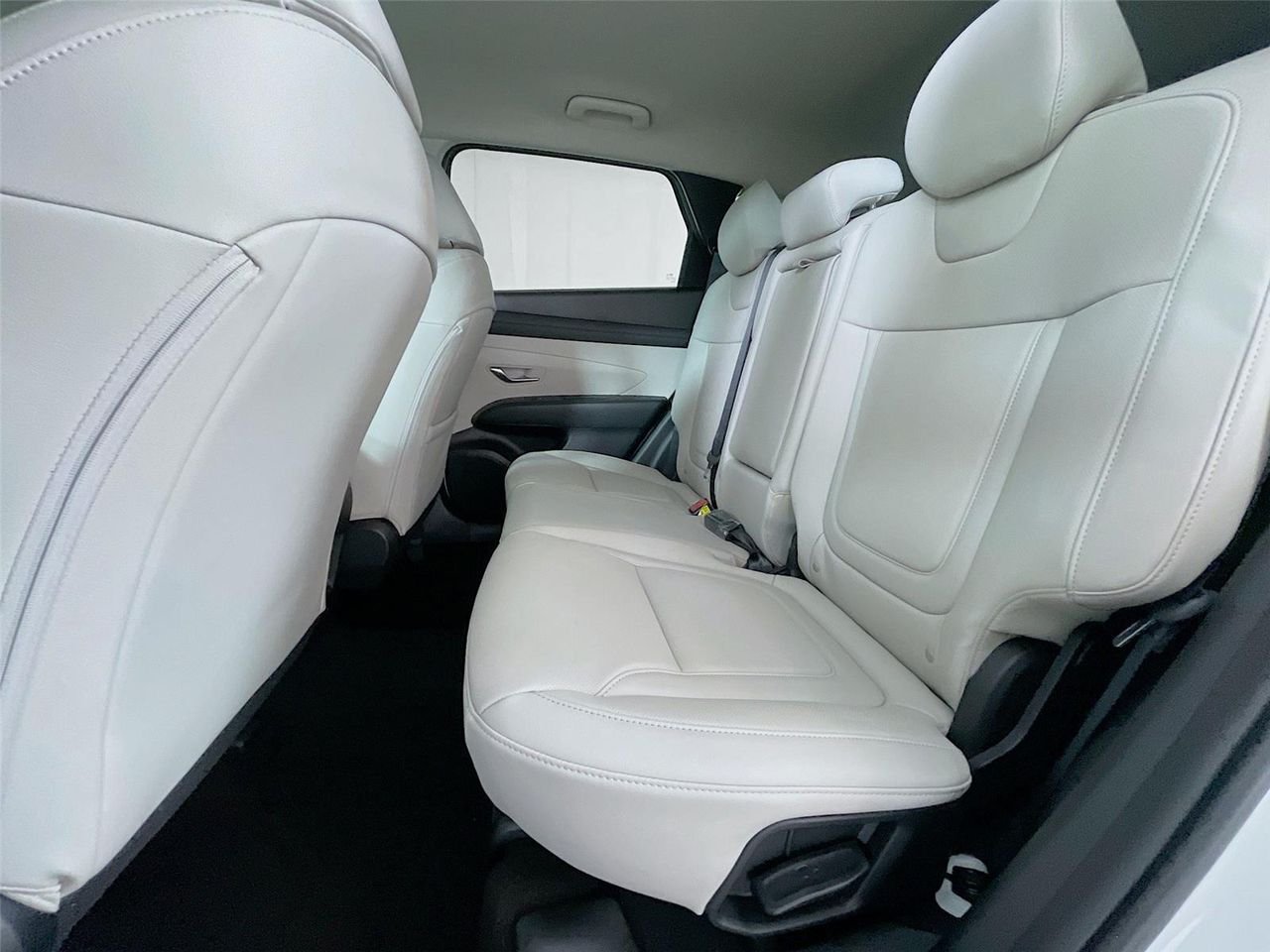 New 2026 Serenity White Pearl Hyundai SEL Plus AWD image 19