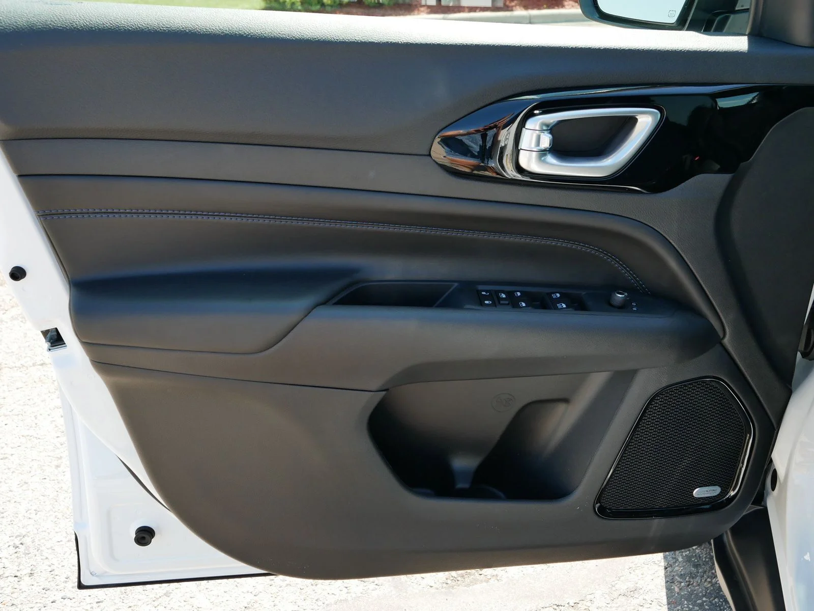 2025 Jeep Compass Limited - Photo 14