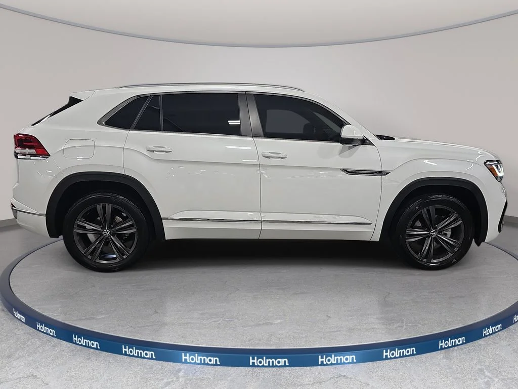 Used 2022 White Volkswagen 3.6L V6 SEL R-Line image 5