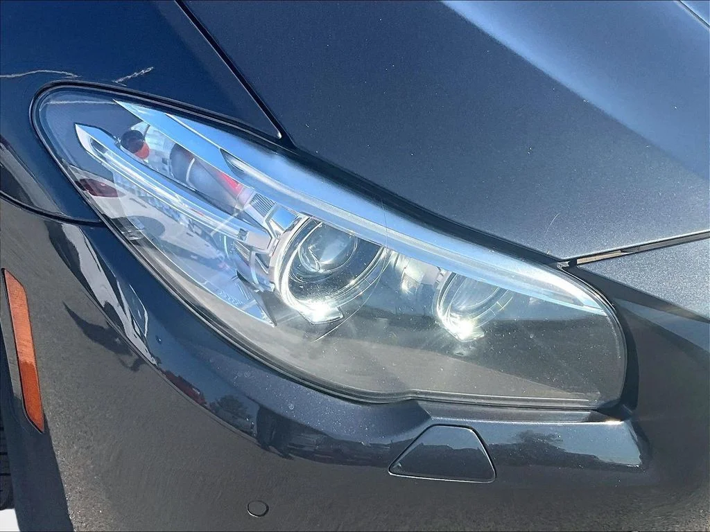 Used 2016 Gray BMW 528i xDrive image 29