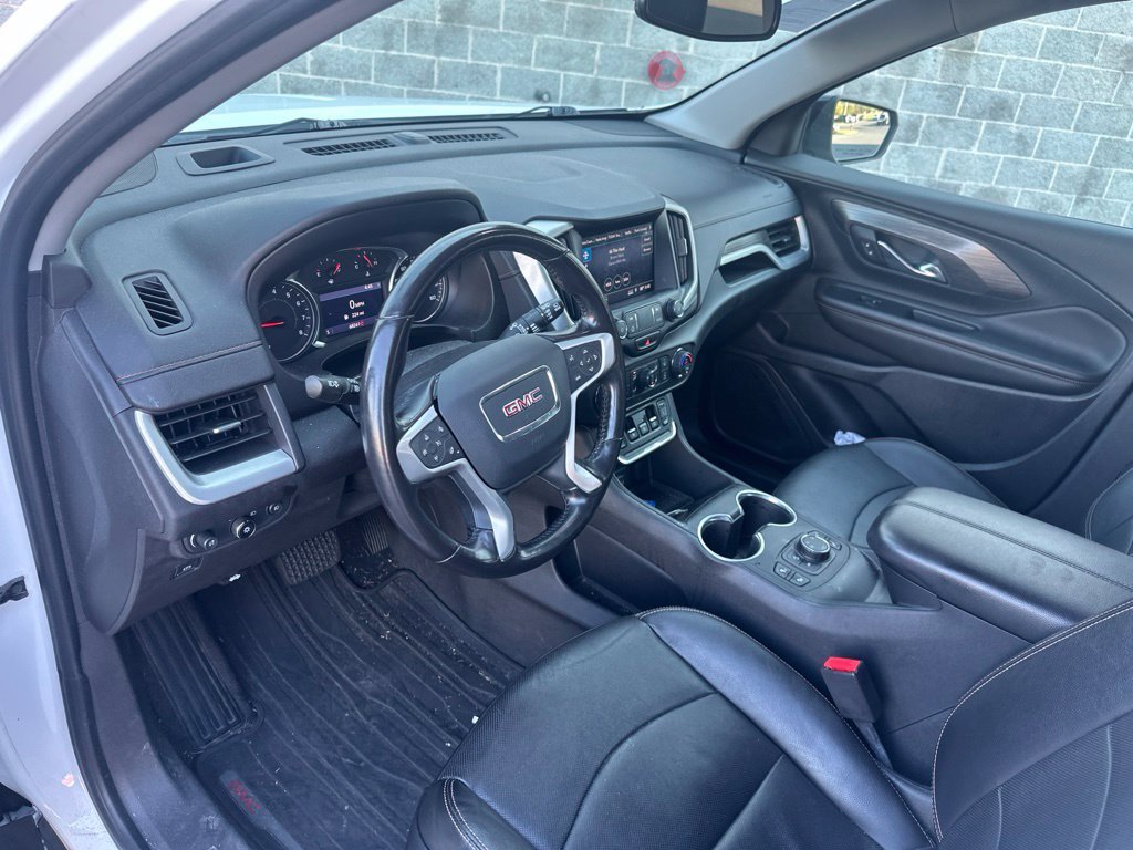 Used 2020 White GMC SLT image 19