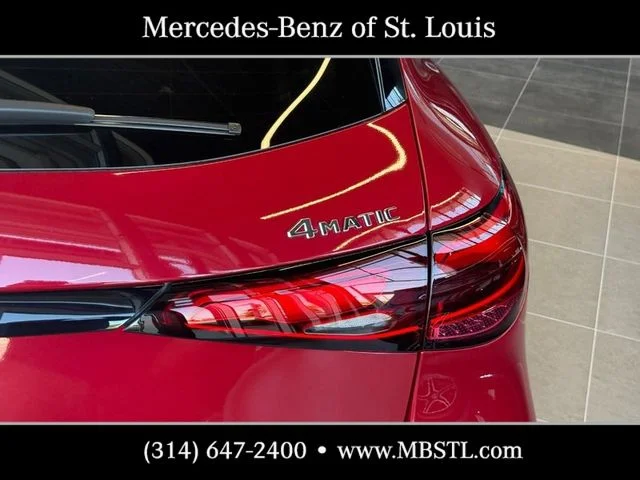 New 2026 MANUFAKTUR Patagonia Red Metallic Mercedes-Benz GLC 300 image 6