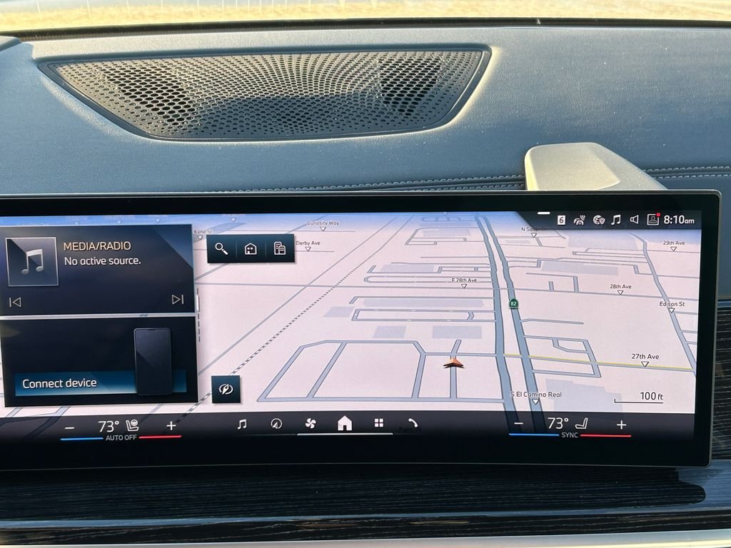 New 2026 Dravit Grey Metallic BMW xDrive50e image 22