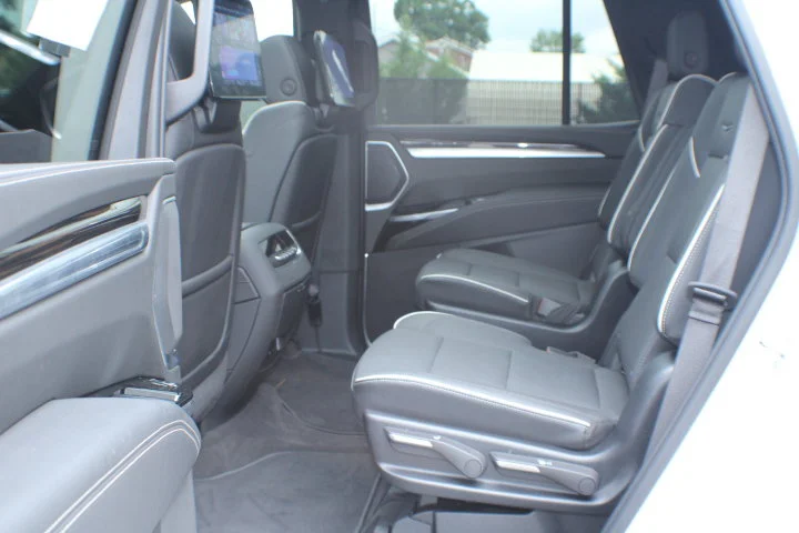 Used 2025 Crystal White Tricoat Cadillac Premium Luxury image 16