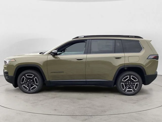 New 2026 41 Jeep LAREDO 4X4 image 2