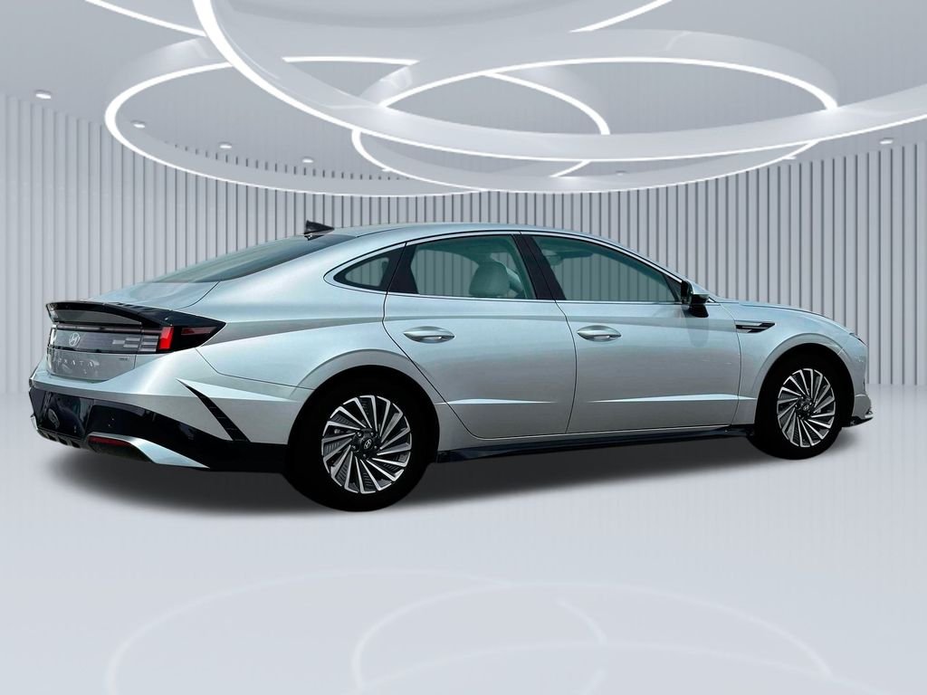 New 2025 Silver Hyundai SEL image 27