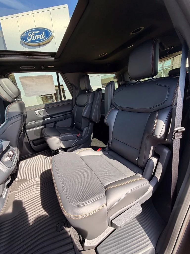New 2027 Agate Black Metallic Ford Tremor® image 26