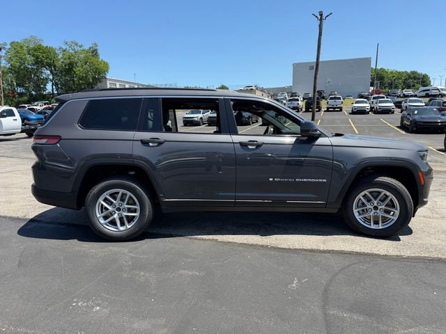 New 2026 Baltic Gray Metallic Clear-Coat Exterior Paint Jeep Laredo image 5