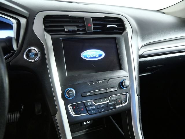 Certified Used 2020 Red Ford SE image 18