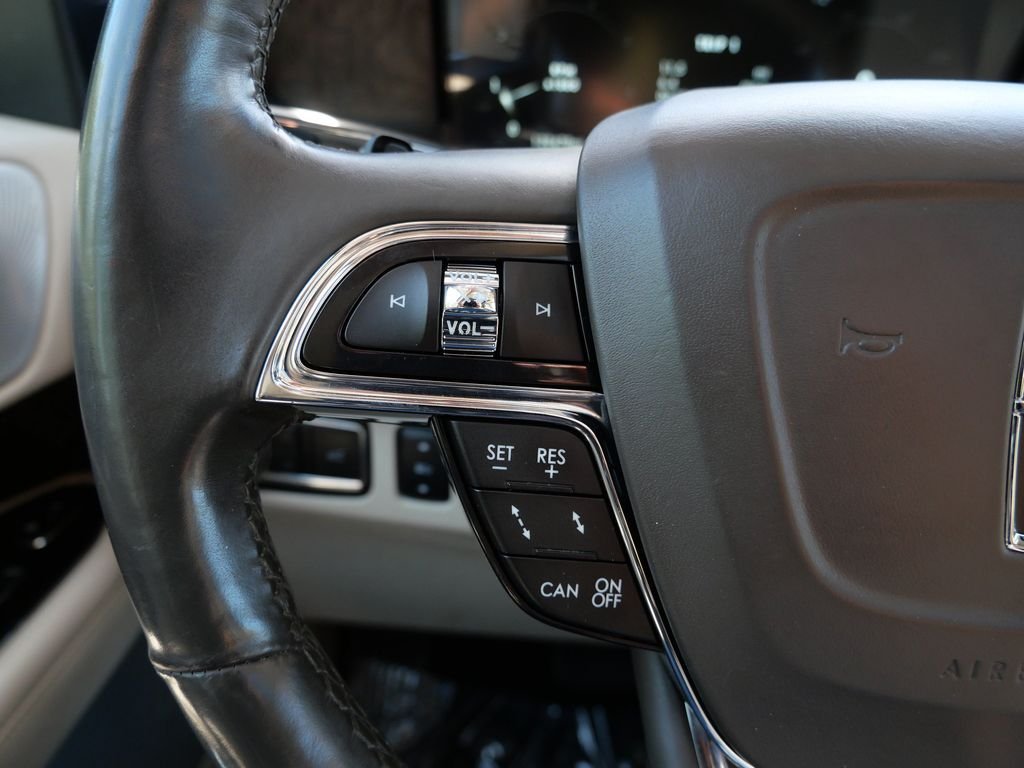 Certified Used 2019 Blue Lincoln Reserve image 24