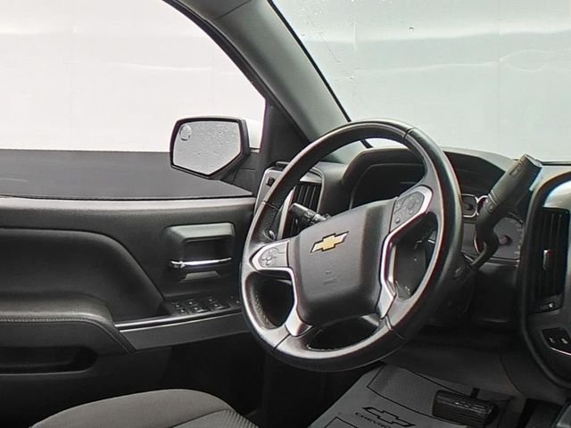 Used 2018 Silver Chevrolet LT image 35